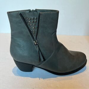 Easy Street Women's Heeled Ankle Boots Gray Size 8 1/2M Zipper